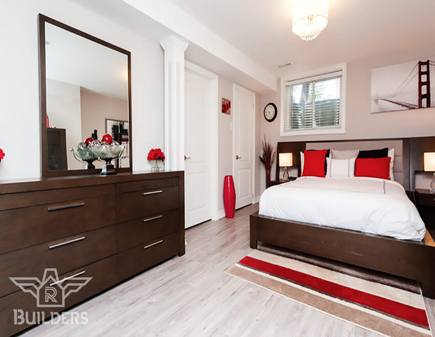 Second Suite 5 Details